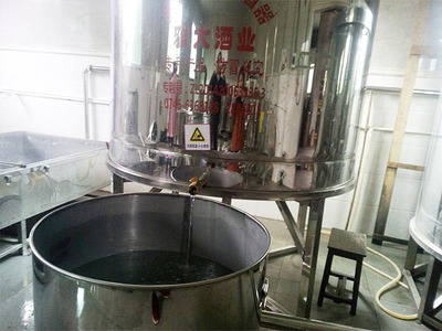 雅大多功能釀酒設(shè)備:瓜蔞肉釀成特色酒,讓果農(nóng)的利潤(rùn)翻幾倍!